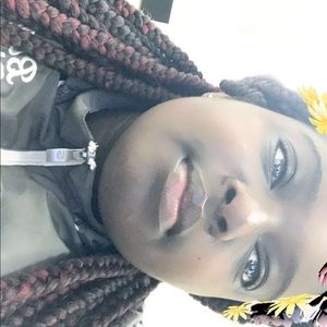 Meet your Posher, Ronnisha